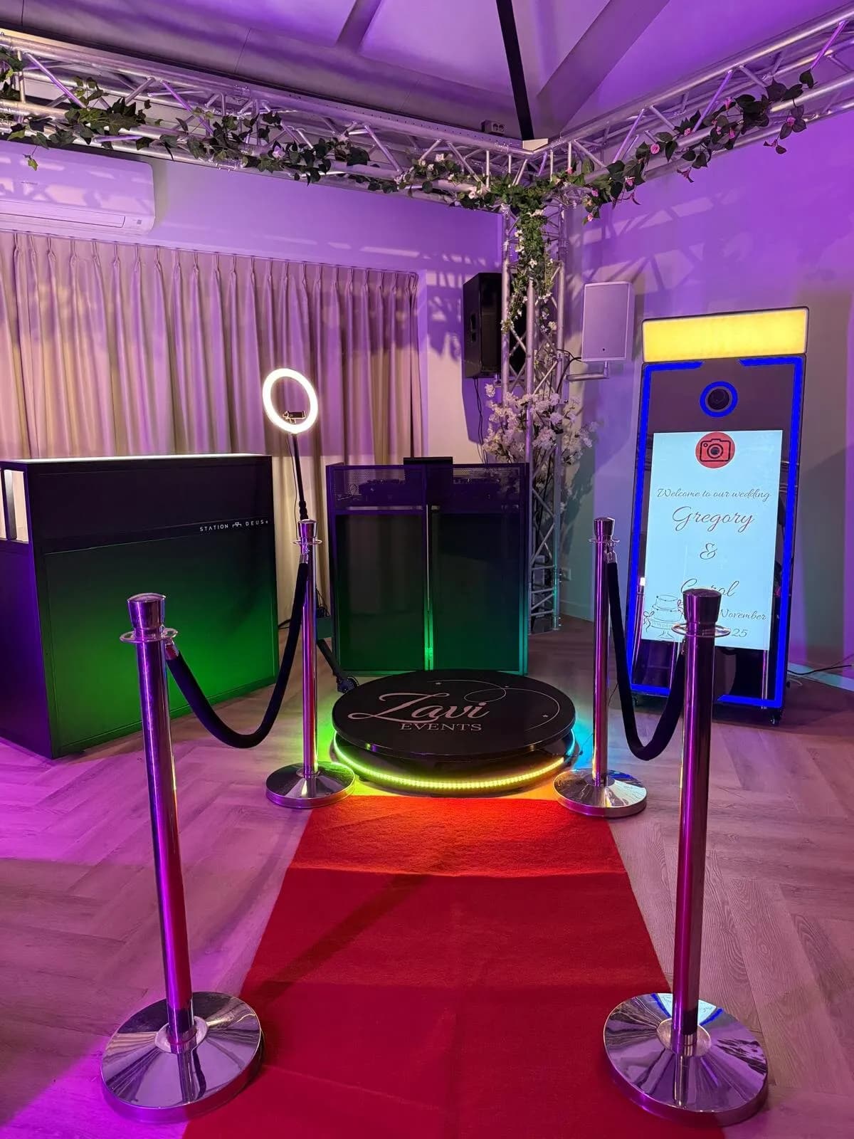 Vrolijke gasten bij de photobooth